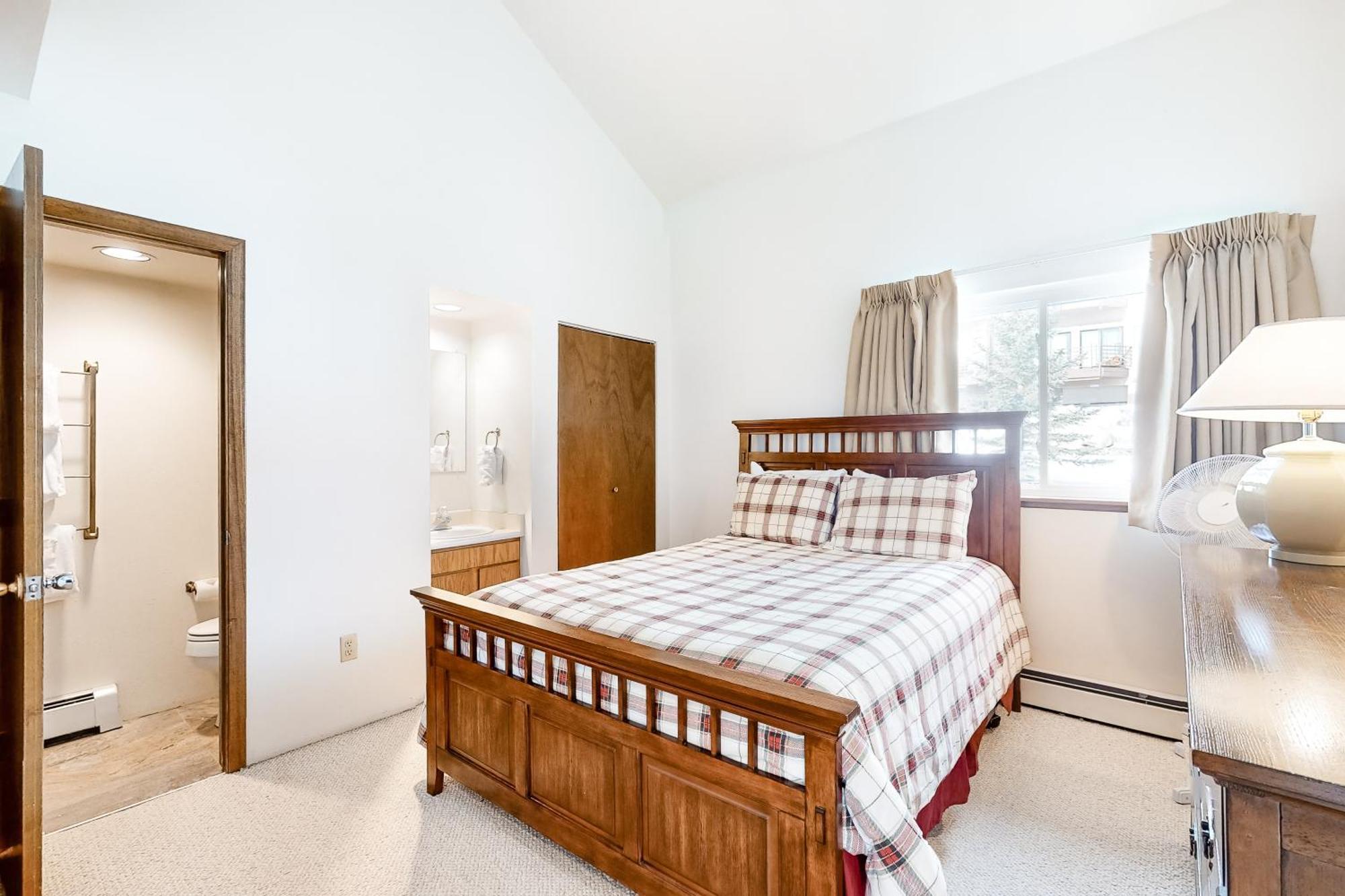 Buffalo Ridge Silverthorne Bilik gambar