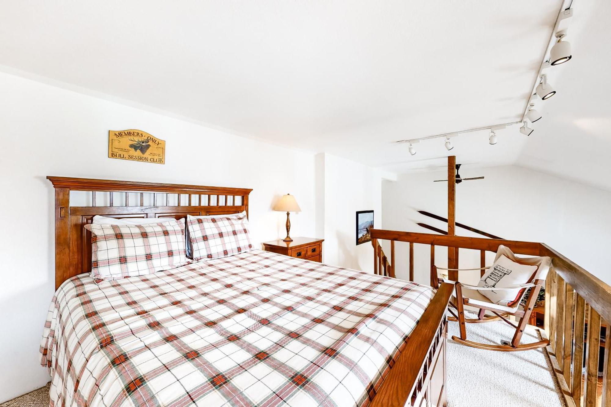 Buffalo Ridge Silverthorne Bilik gambar